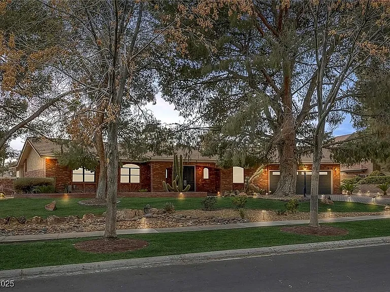 9 Quail Run Rd — Photo 2