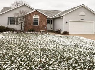 255 E Heatherwood Dr, Barberton, OH
