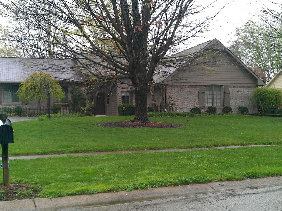 1st image of 935 Williamsburg Ln