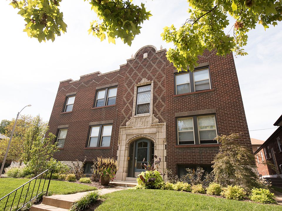 1st image of 3457 Lawn Ave APT 2N
