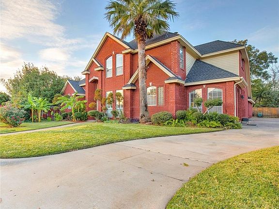 2nd image of 6925 Marina Shores Ct