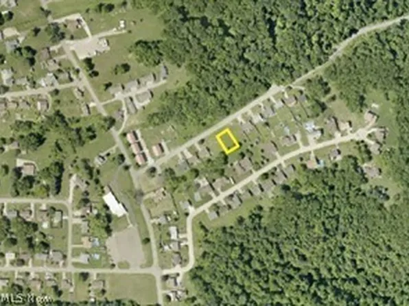 Evergreen Ter, Wintersville, OH 43953