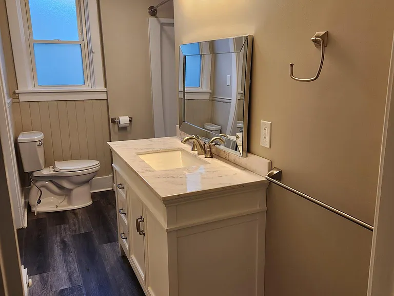 47 E Main St #B — Photo 3