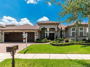 13722 NW 11th Ct, Pembroke Pines, FL 33028