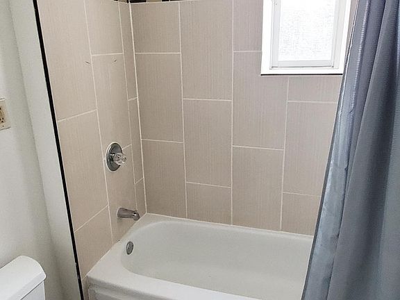 3rd image of 3458 Pennsylvania Ave #1