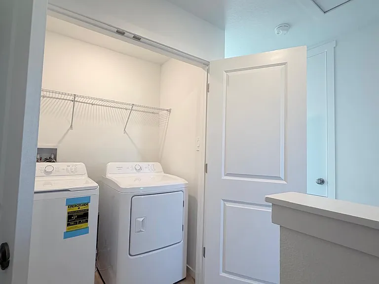 880 Lynx St — Photo 33