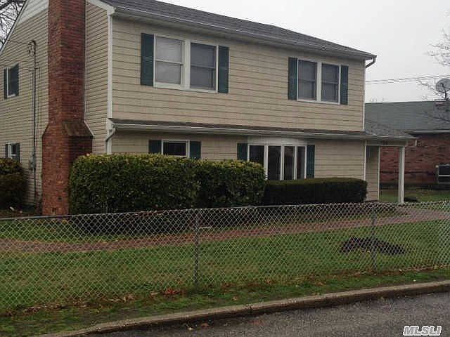 1st image of 109 Woodlawn Ave