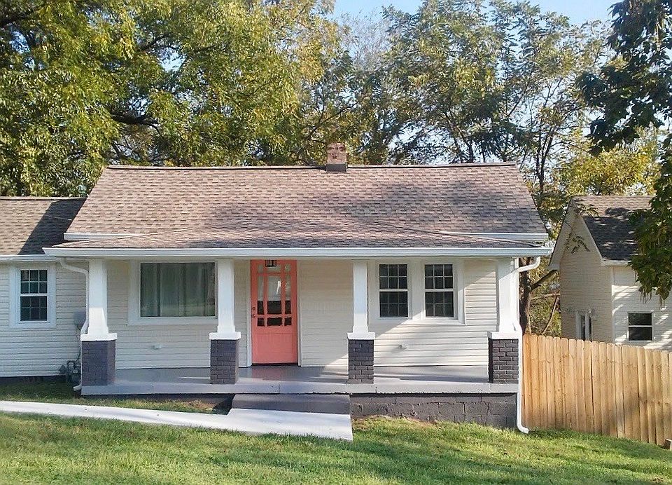 1st image of 108 Rose St