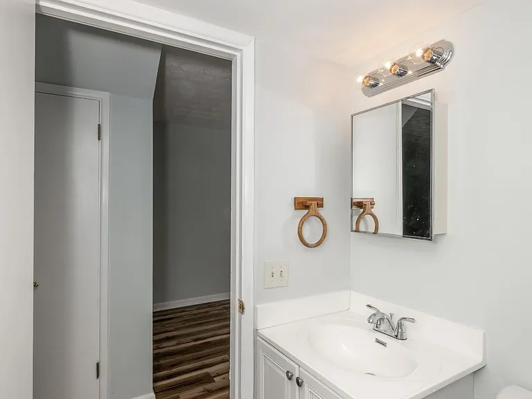 7752 Montgomery Rd #73 — Photo 11