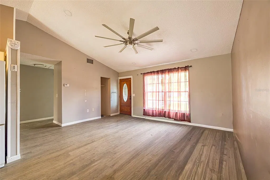 2 bed, 2.0 bath, 976 sqft, $1,750 — Photo 4