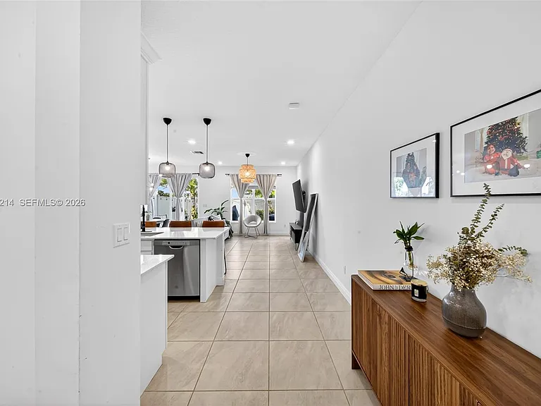 4349 Veleiros Ave — Photo 22