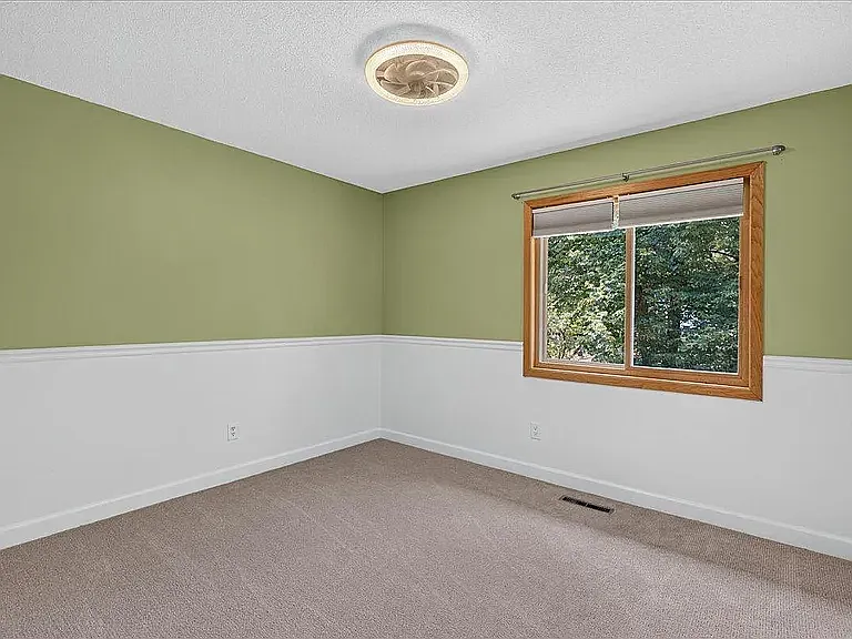 9983 Balmoral Ln — Photo 14
