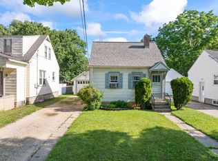 1309 2nd St NE, Rochester, MN 55906