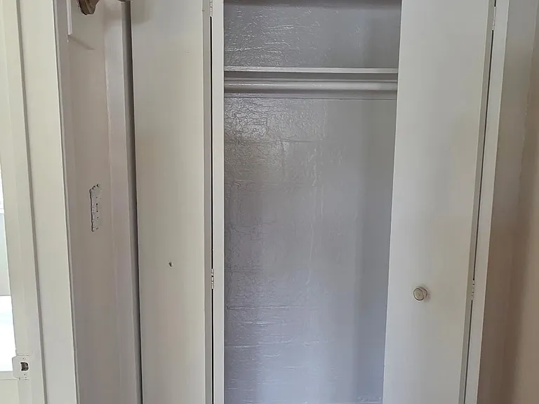 5050 Cass Street — Photo 25