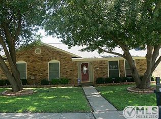 2114 Briarmeadow Dr, Garland, TX 75044