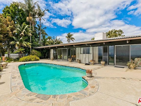 5th image of 956 Linda Flora Dr