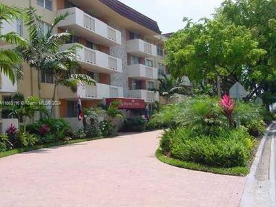 1800 Sans Souci Blvd APT 225, North Miami, FL, 33181