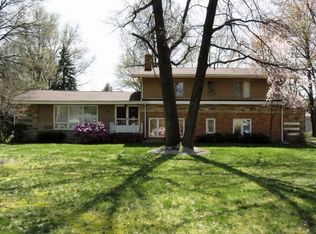 155 W Howe Rd, Tallmadge, OH 44278