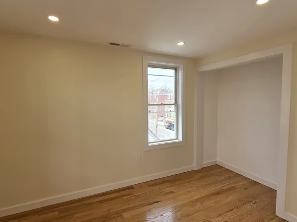 125 Central Ave #3, Chelsea, MA 02150