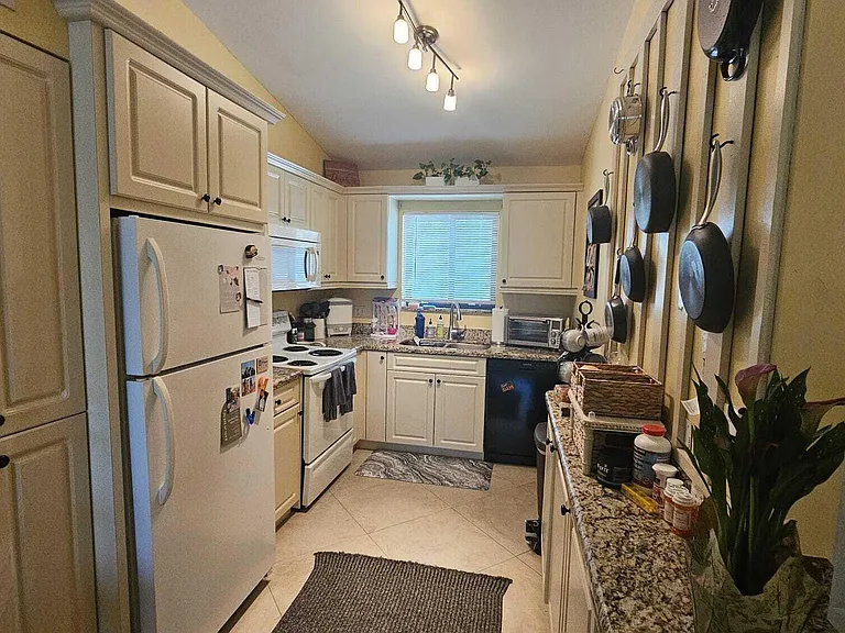 2850 Palmwood Ter #2300 — Photo 6