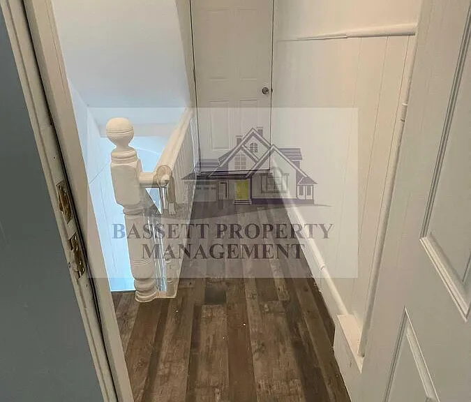 109 E Albert St #2 — Photo 5