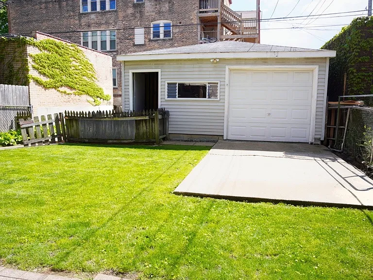 2309 W Arthur Ave #1 — Photo 7