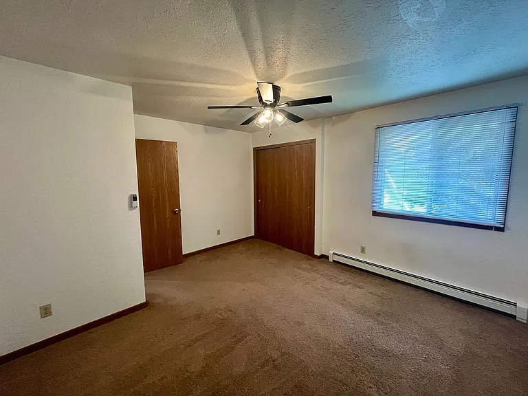 2710 Washington Ave — Photo 10