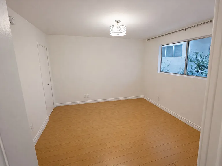 831 3rd St #2-203 — Photo 12
