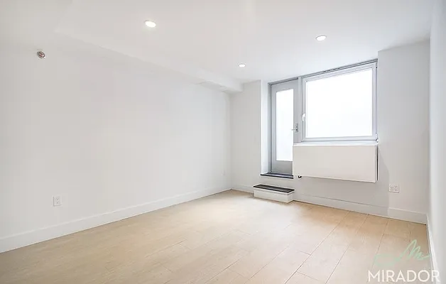 Rented by Mirador Real Estate | media 22