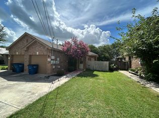 208 Anne Louise Dr, New Braunfels, TX 78130