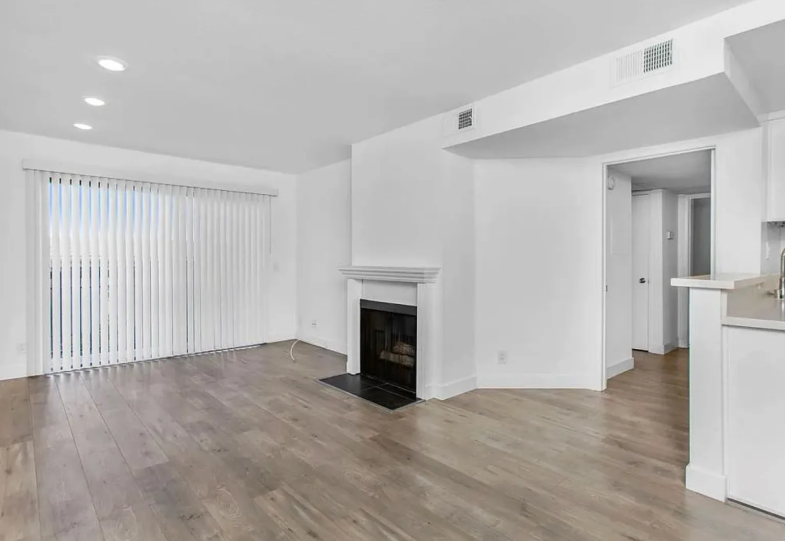 7705 Hampton Ave Property — Photo 4