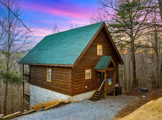 445 Judy Top Ln, Sevierville, TN 37876