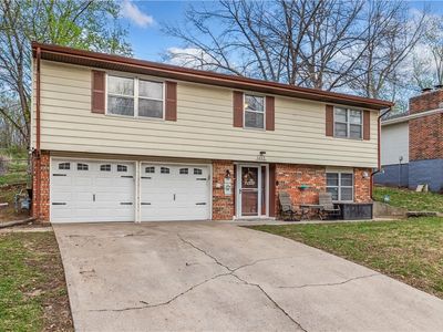 5653 N Tullis Ave, Kansas City, MO, 64119