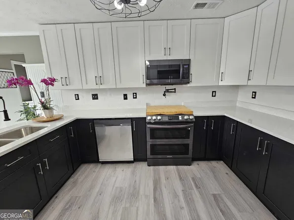 855 John Ct, Lawrenceville, GA 30046