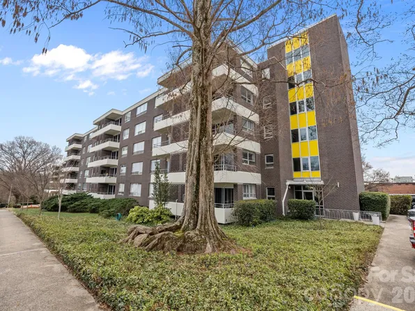 1300 Reece Rd #208, Charlotte, NC 28209