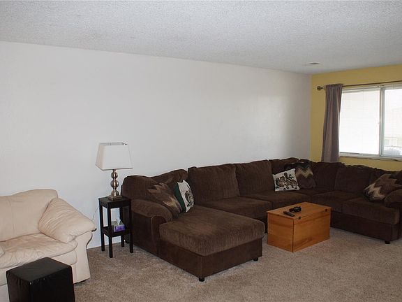 4th image of 9768 Orangewood Dr