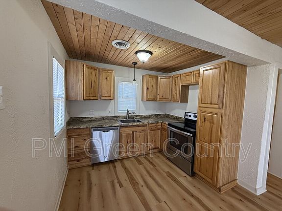 5th image of 5149 S 36th West Ave