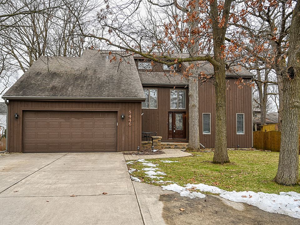 1st image of 8446 Mending Wall Dr