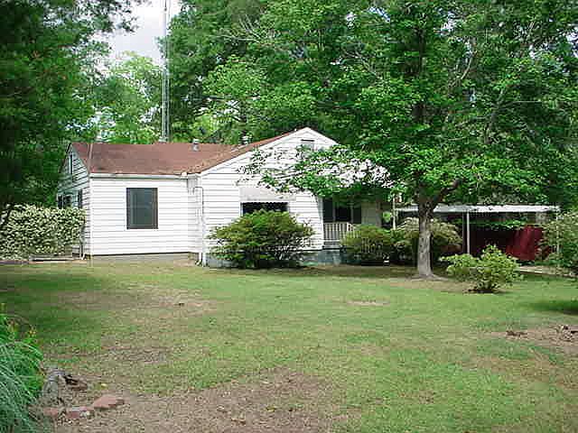 2nd image of 1202 Andrew St