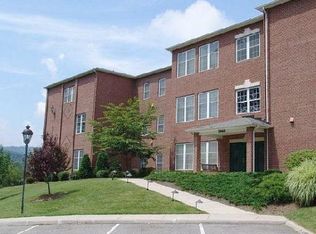 3045 McVitty Forest Dr APT 102, Roanoke, VA 24018