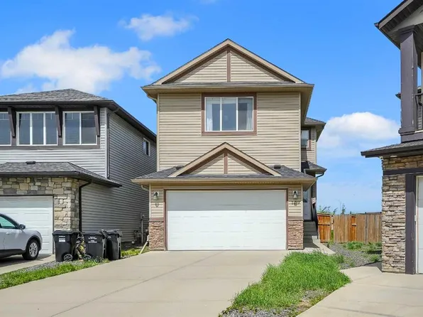 129 W Covecreek Bay NE, Calgary, AB T3K 0N1