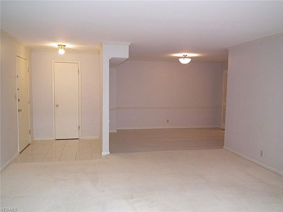 4th image of 18975 Van Aken Blvd APT 409
