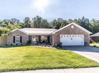 1013 Burnell Dr, Berea, KY 40403