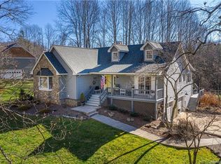 94 Meadowlark Ln, Waynesville, NC 28786