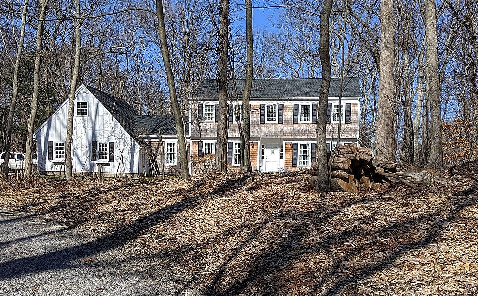 1st image of 12 Valleywood Ct W