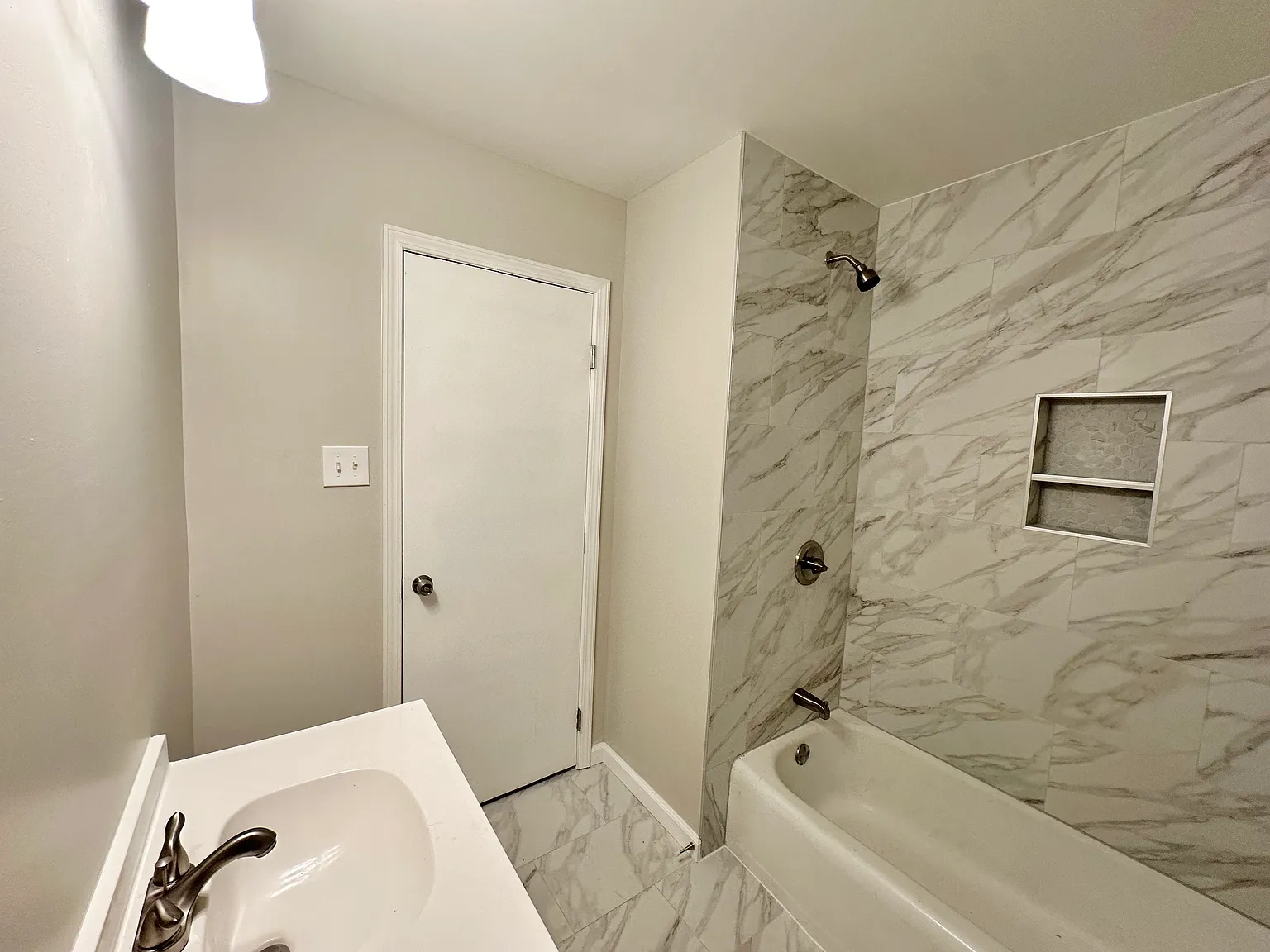 4 bed, 1.5 bath, 1654 sqft, $1,495 — Photo 4