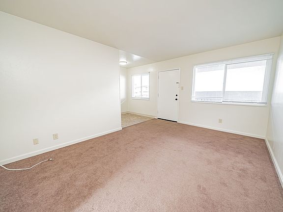 3rd image of 825 Orchard Ave APT 34
