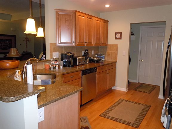 4th image of 21378 Creekside Dr #10
