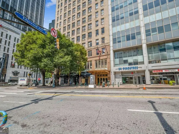 32 Peachtree St NW APT 1704, Atlanta, GA 30303