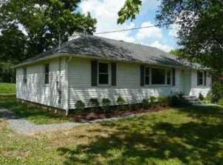 135 Lazy Ln, Southington, CT 06489